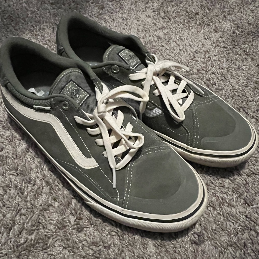 Vans Mens Size 9